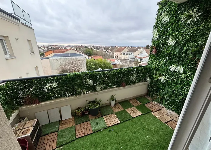 A 10 Mins D\'Aeroport D\'Orly Logement Lumineux Chaleureux