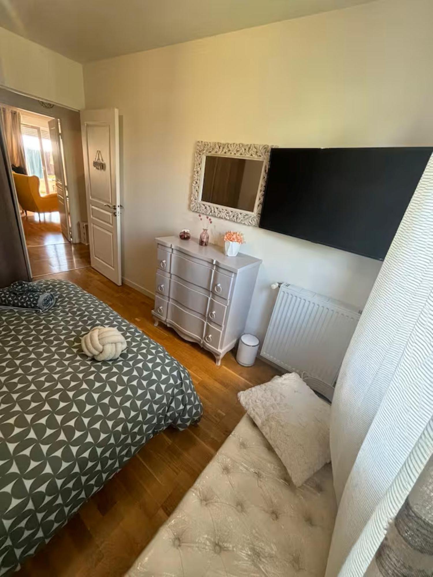 Homestay A 10 Mins D'aeroport D'orly Lumineux Chaleureux *