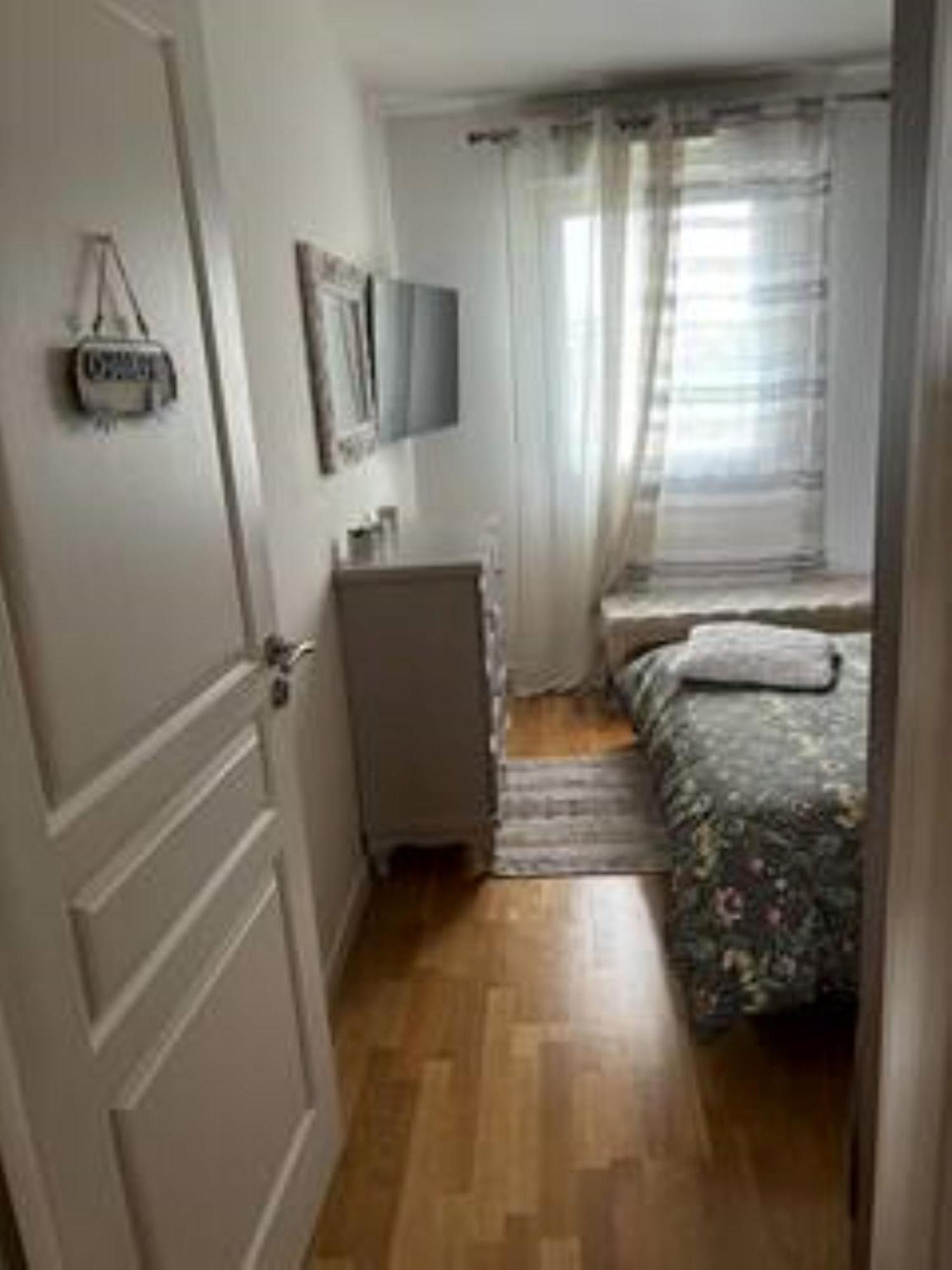 Homestay A 10 Mins D'aeroport D'orly Lumineux Chaleureux