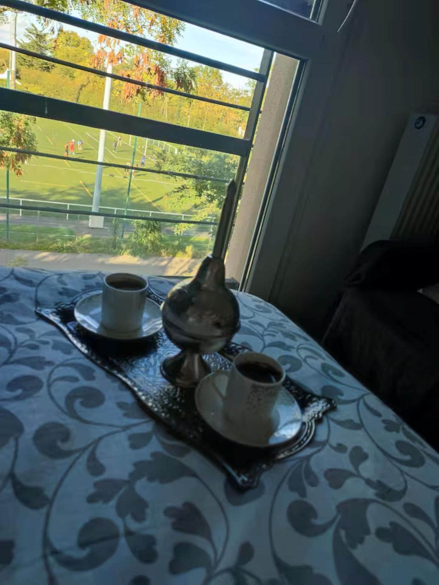 A 10 Mins D'aeroport D'orly Lumineux Chaleureux Homestay Athis-Mons